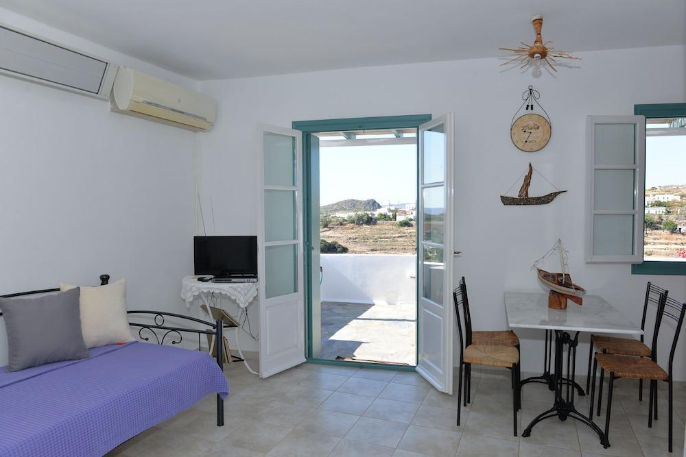 Zanart Maisonette ตริปิตี ภายนอก รูปภาพ
