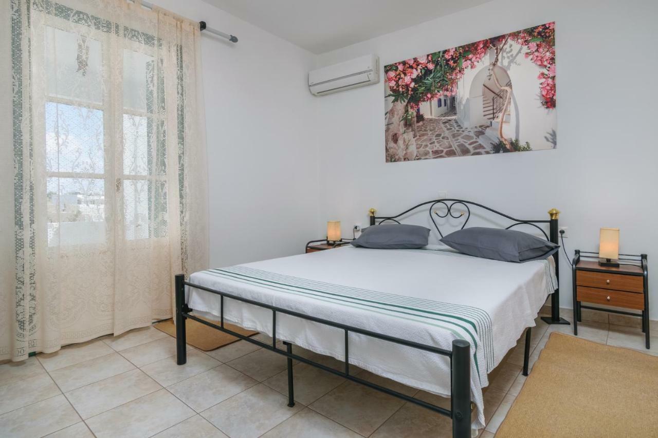 Zanart Maisonette ตริปิตี ภายนอก รูปภาพ